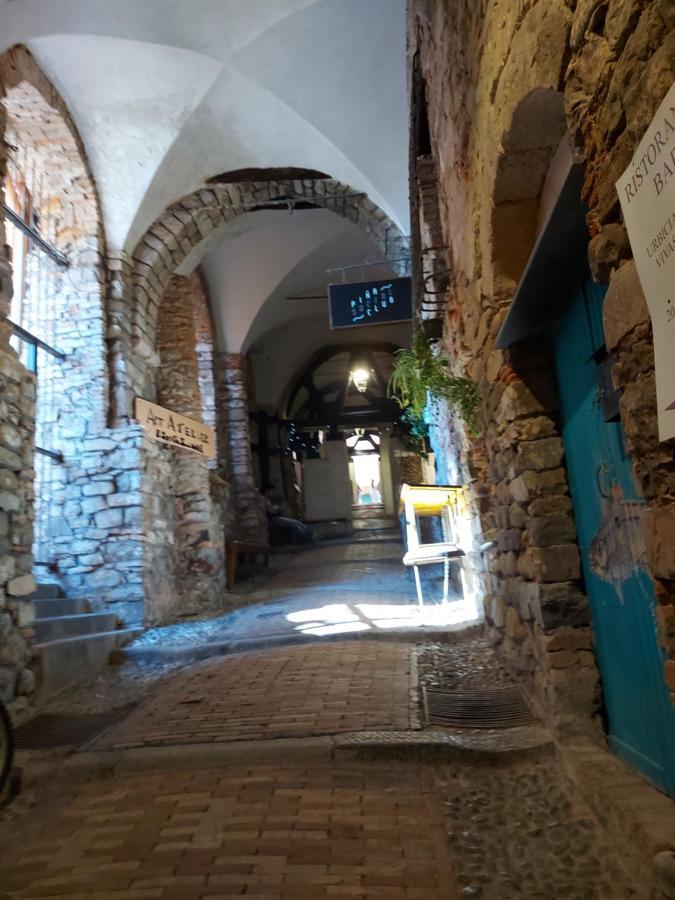 Апартаменты Chez La Cave Санремо Экстерьер фото